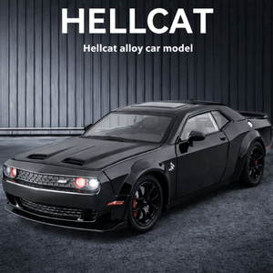 1:24 Scale Die-Cast Dodge Hellcat – High-Performance Muscle Car Collectible