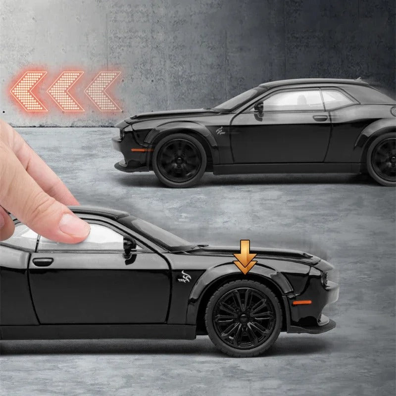 1:24 Scale Die-Cast Dodge Hellcat – High-Performance Muscle Car Collectible