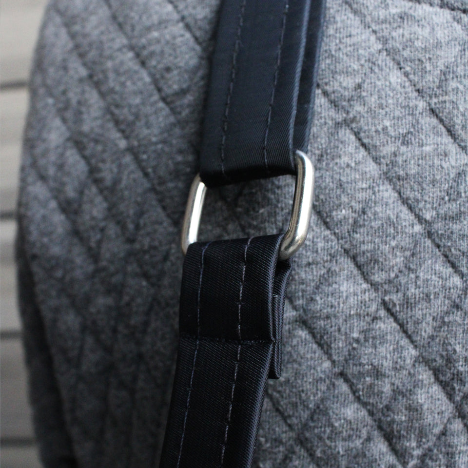 PREMIUM BLACK QUILTED DUFFLE BAG + FREE GIFT