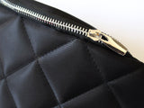 The Signature (Black)