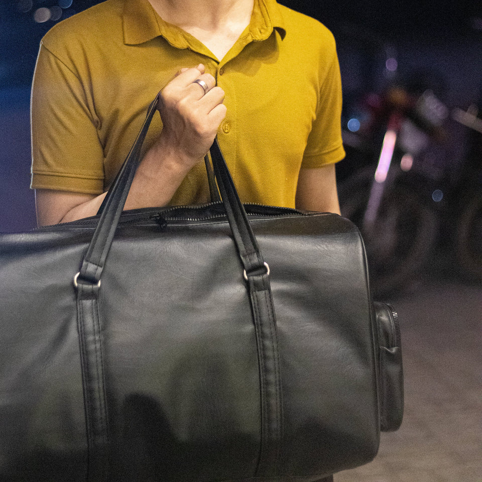 Premium Leather Duffle Bag +  🚨 Free Crossbody Bag 🔥