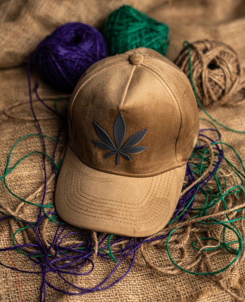 Leaf suede cap 001