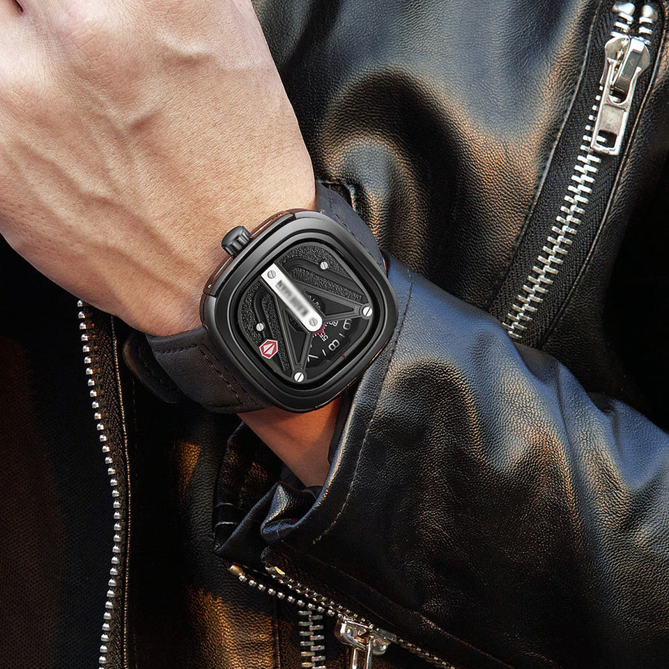 SEVENFRIDAYY Leather Strap Seven Friday Edition Wrist Watch