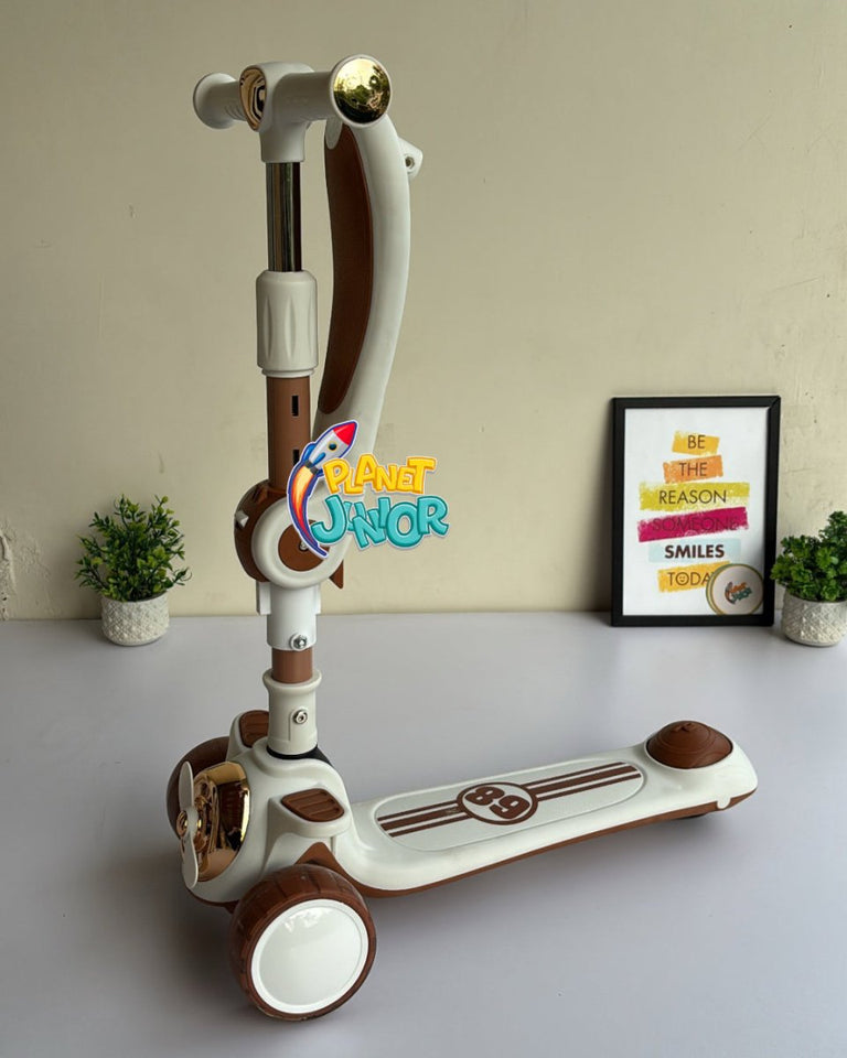Airplane Design Kids Scooty with Smooth Ride Wheels