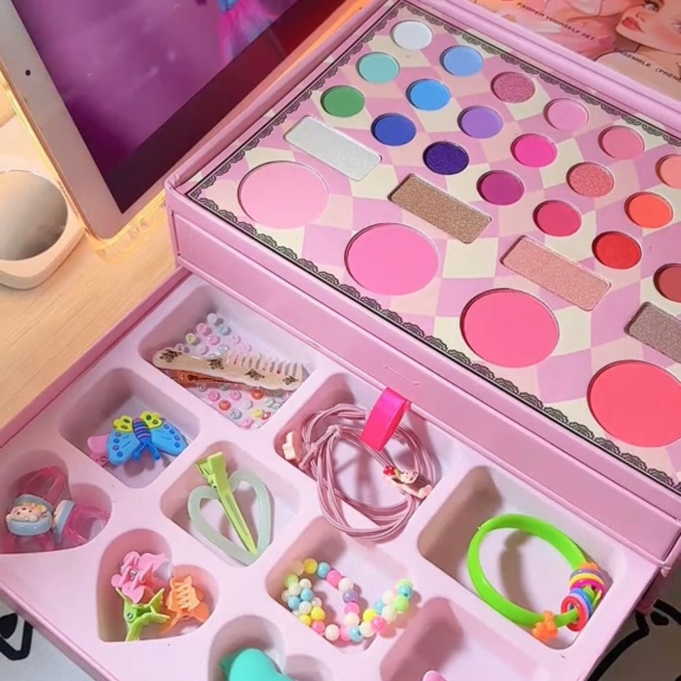 Glam Studio Layers Beauty Makeup Box